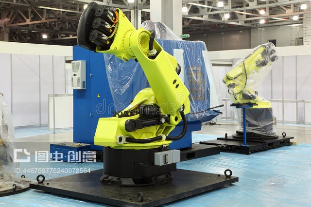 汽車(chē)工業(yè)的兩大機(jī)器人 協(xié)作機(jī)器人與多關(guān)節(jié)工業(yè)機(jī)器人